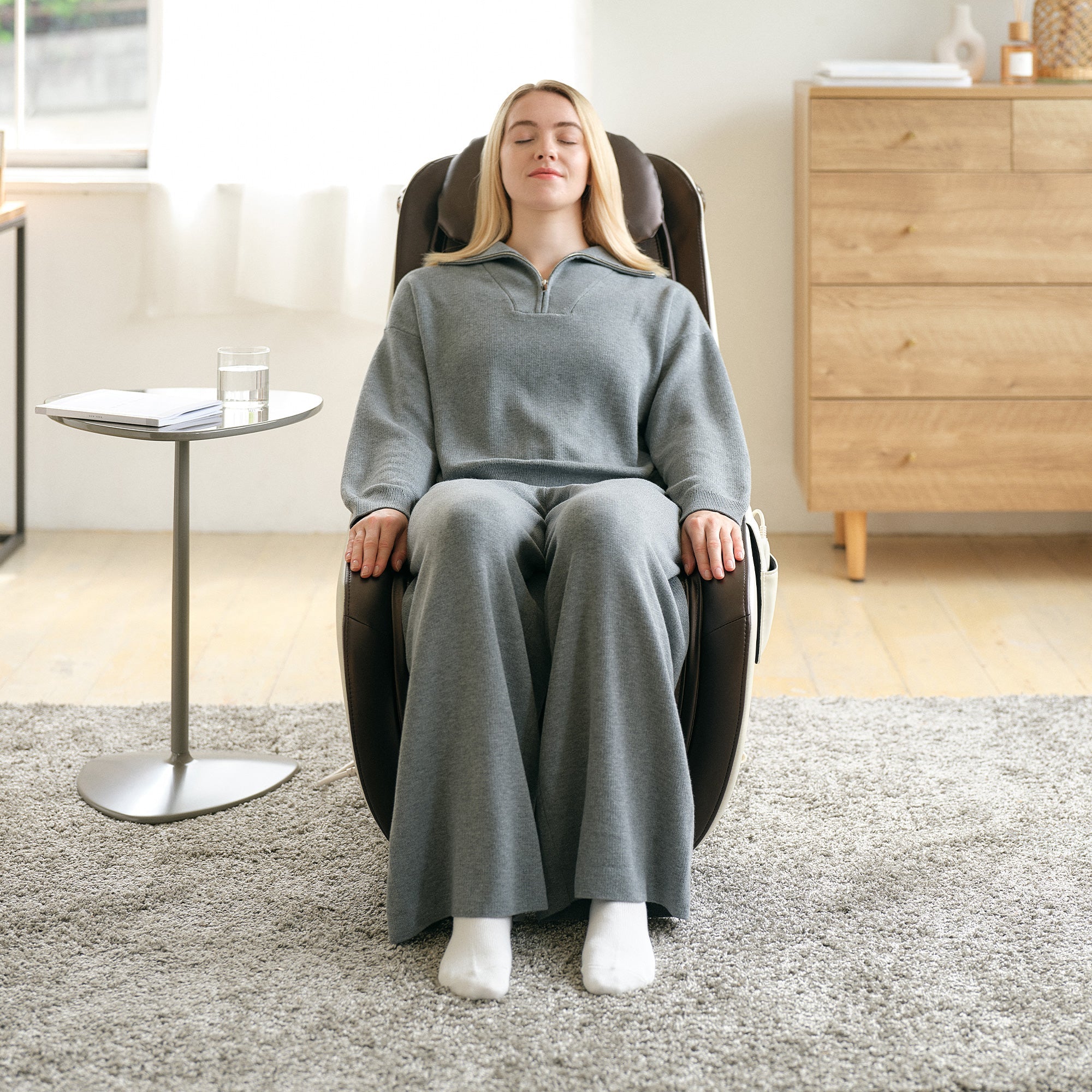 CirC - Premium SL Track Heated Massage Chair